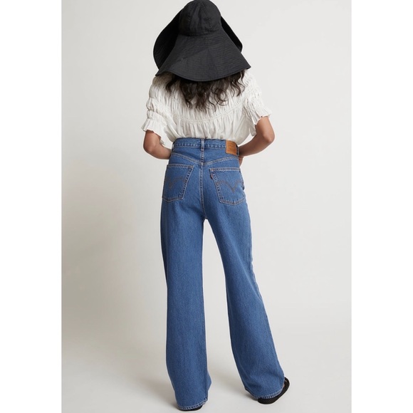 Levi’s Premium HIGH LOOSE JEANS - Picture 9 of 11